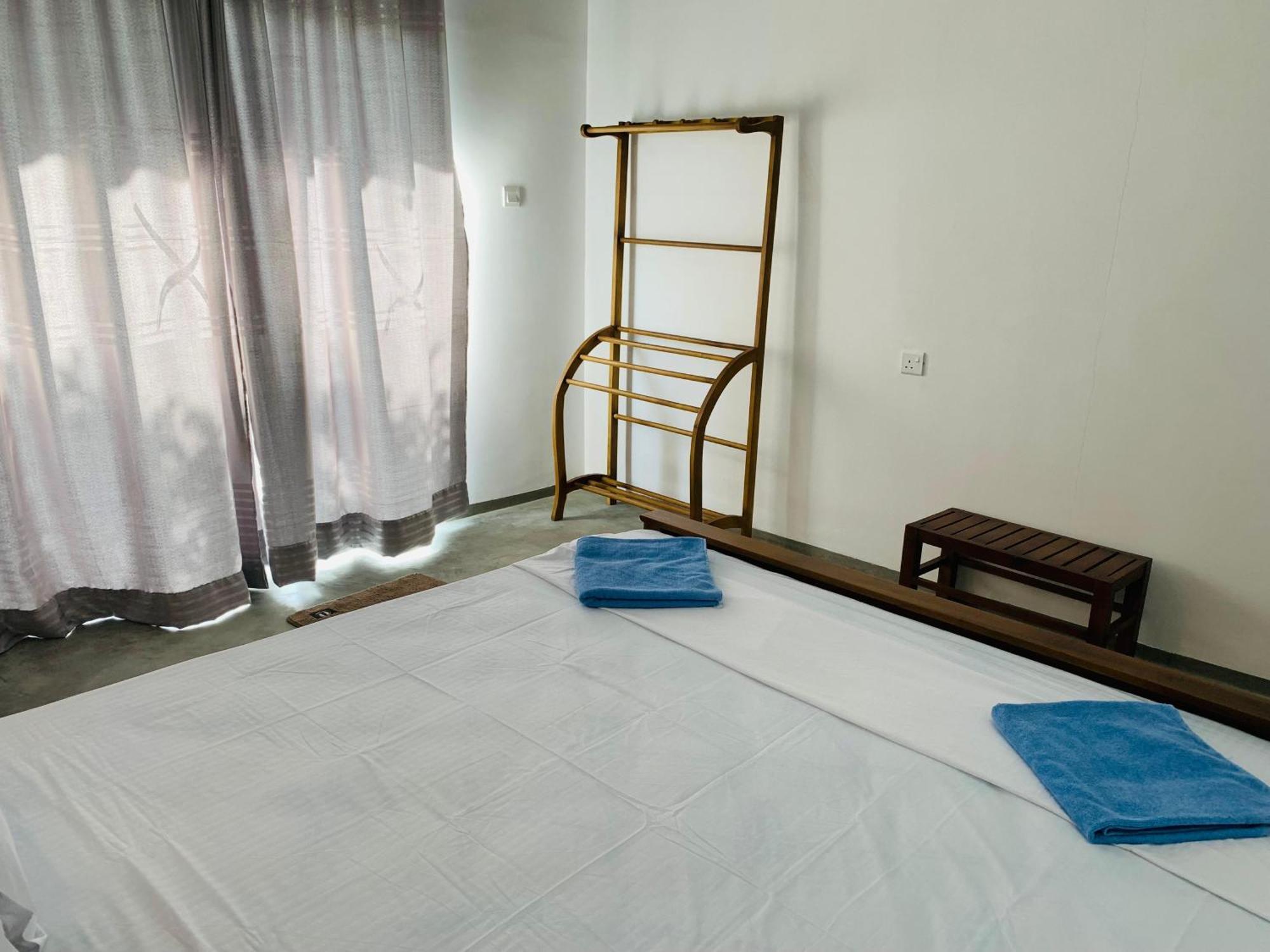 Calidan Bed and Breakfast Mirissa Buitenkant foto