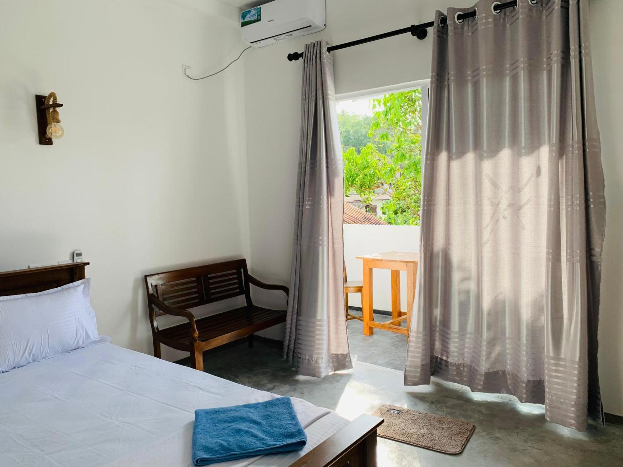 Calidan Bed and Breakfast Mirissa Buitenkant foto