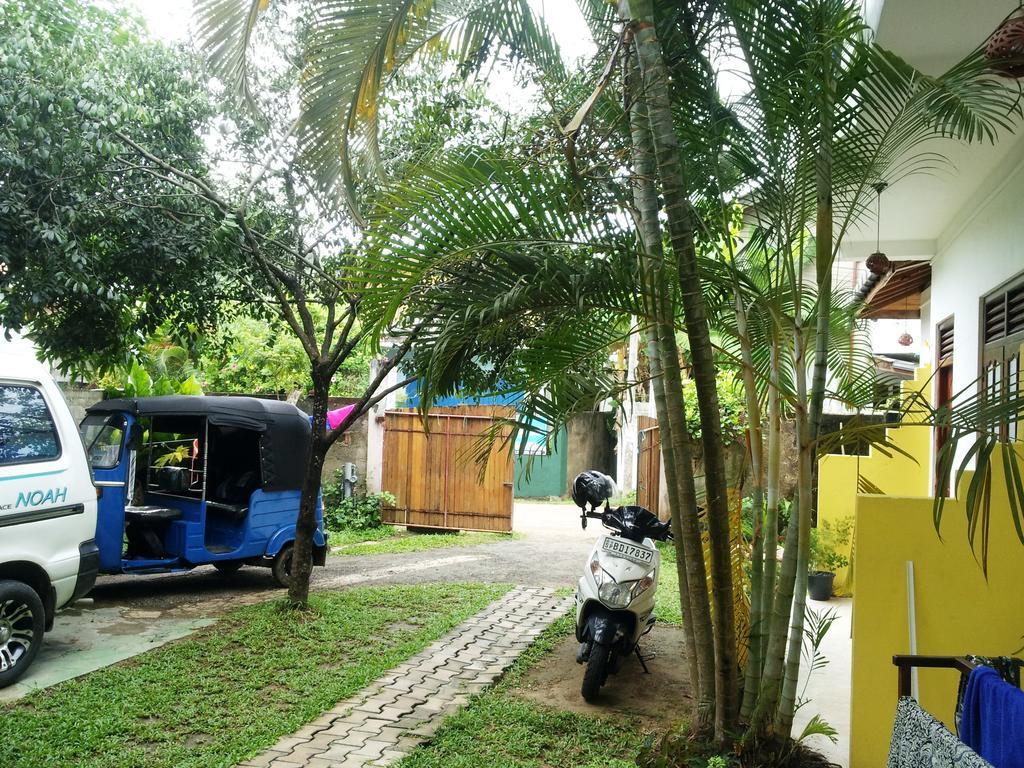 Calidan Bed and Breakfast Mirissa Buitenkant foto