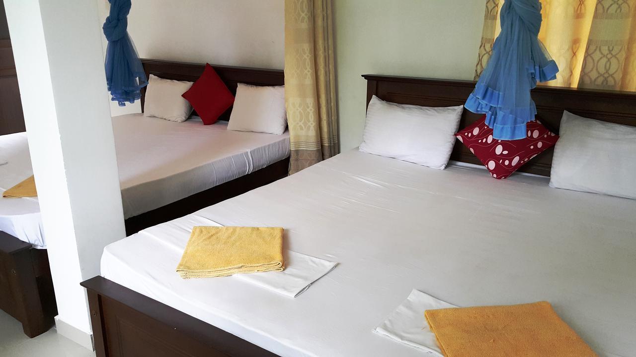 Calidan Bed and Breakfast Mirissa Buitenkant foto